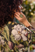 Load image into Gallery viewer, Fleur De Lune Pixie Duster Crop Kimono w/ Florals & Bees