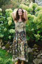 Load image into Gallery viewer, I Dream in Flowers Bohéme Long Maxi Slip Dress With Bee