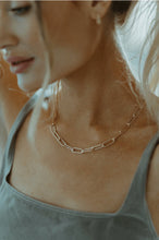 Load image into Gallery viewer, Connection Paperclip Chain Necklace Gold