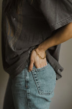 Load image into Gallery viewer, Connection Paperclip Chain Bracelet Gold