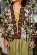 Load image into Gallery viewer, Fleur De Lune Pixie Duster Crop Kimono w/ Florals & Bees