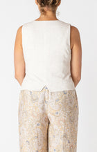 Load image into Gallery viewer, Button Front Linen Vest