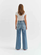 Load image into Gallery viewer, Dream On Vintage Palazzo Jean
