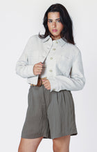 Load image into Gallery viewer, Linen Cropped Jacket
